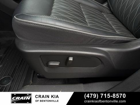 Used 2022 Buick Envision Avenir w/ Technology Package II image 12