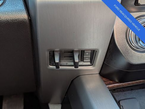 Used 2015 Ford F150 Platinum w/ Equipment Group 701A Luxury image 25