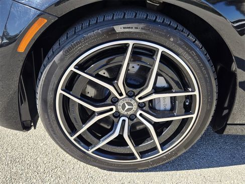 Used 2022 Mercedes-Benz E 350 4MATIC Sedan image 10