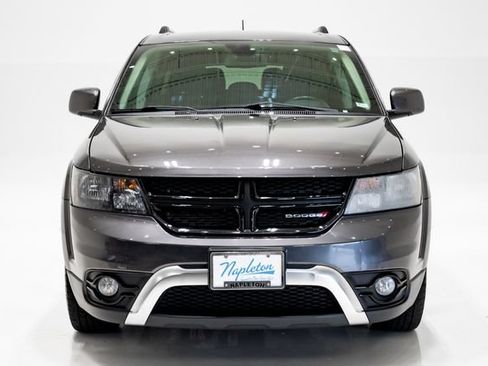 Used 2019 Dodge Journey Crossroad w/ Popular Equipment Group FWD image 4