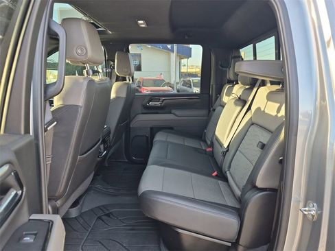Used 2024 Chevrolet Silverado 2500 ZR2 w/ Technology Package image 23