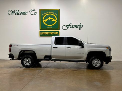 Used 2022 Chevrolet Silverado 2500 W/T w/ WT Convenience Package AWD/4WD image 9