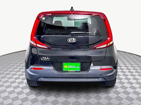 Used 2021 Kia Soul LX image 8