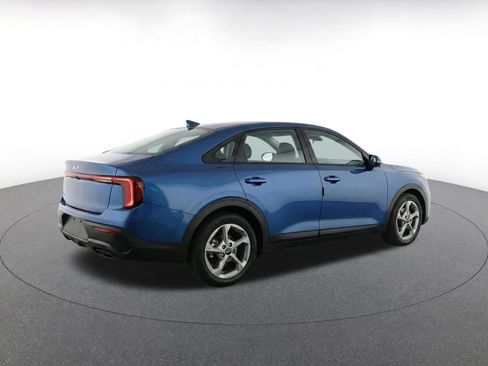 Used 2025 Kia K4 FWD image 11