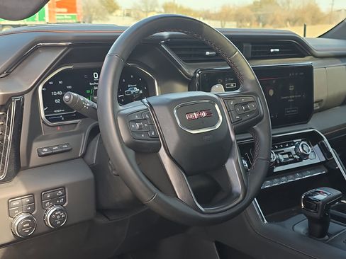 Used 2023 GMC Sierra 1500 AT4 w/ Technology Package image 14