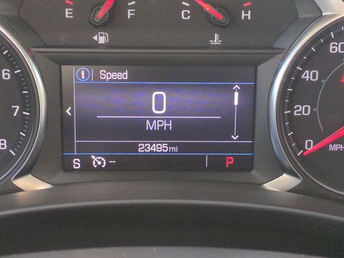 Used 2023 GMC Terrain SLE w/ Driver Convenience Package image 14