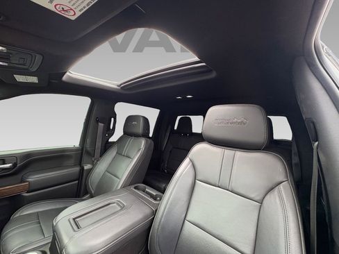Used 2022 Chevrolet Silverado 3500 High Country AWD/4WD image 6