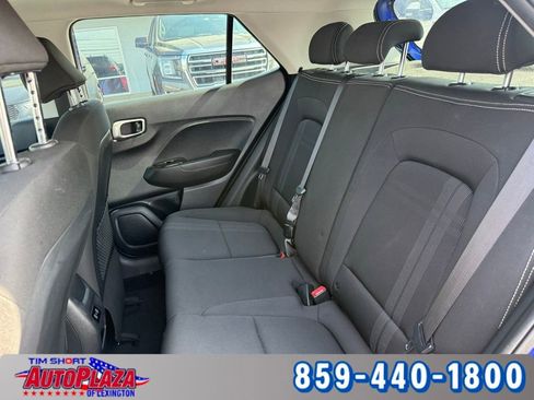 Used 2024 Hyundai Venue SEL FWD image 19