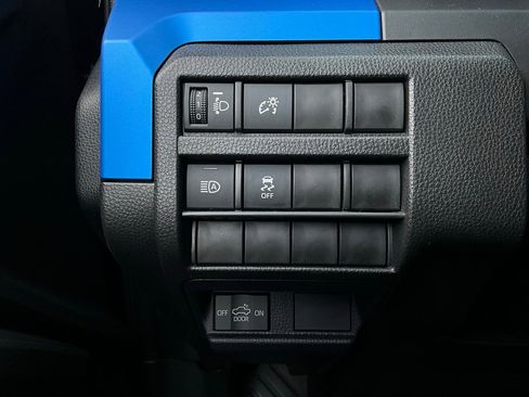 Used 2025 Toyota Tacoma TRD Off-Road image 20