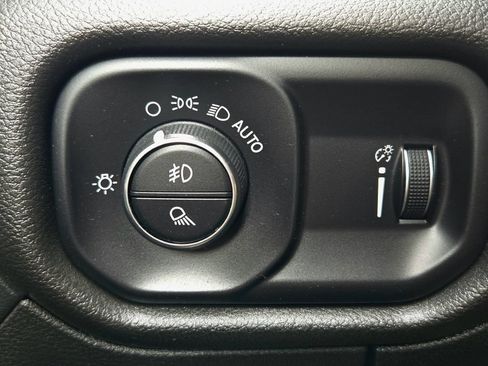 Used 2022 RAM 1500 Big Horn AWD/4WD image 27