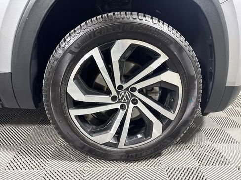 Used 2023 Volkswagen Atlas SEL image 9