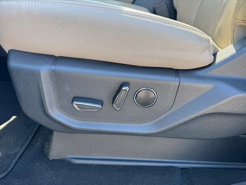 Used 2024 Ford Expedition Limited RWD image 17