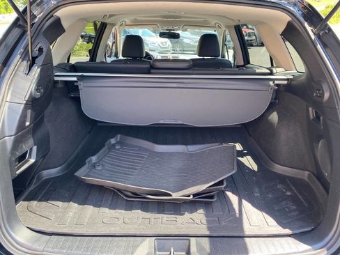 Used 2015 Subaru Outback 3.6R Limited AWD/4WD image 27