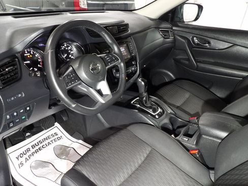 Used 2019 Nissan Rogue SV AWD/4WD image 9