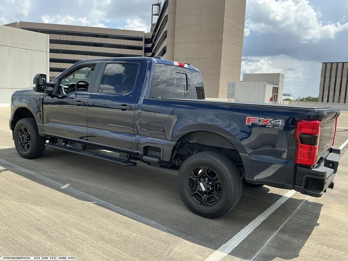 Used 2024 Ford F250 XL w/ STX Appearance Package AWD/4WD image 5