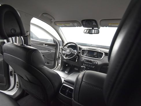 Used 2016 Kia Sorento EX image 20