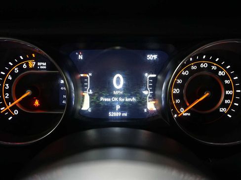 Used 2023 Jeep Gladiator Overland image 26