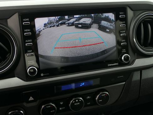 Used 2021 Toyota Tacoma TRD Off-Road image 19