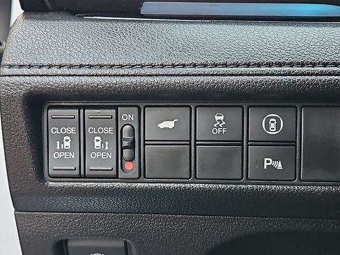 Used 2021 Honda Odyssey Touring image 30