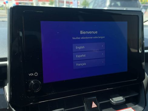 Used 2025 Toyota Corolla LE w/ LE Premium Package image 18