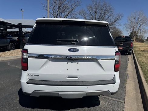 Used 2019 Ford Expedition Limited w/ Equipment Group 301A AWD/4WD image 4