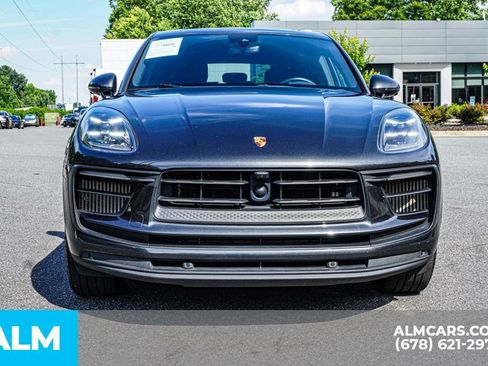 Used 2023 Porsche Macan S AWD/4WD image 9