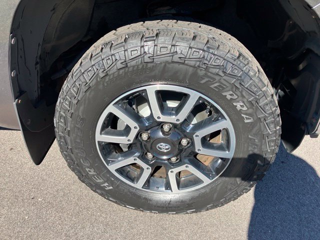 Used 2018 Toyota Tundra SR5 w/ TRD Off Road Package AWD/4WD image 9