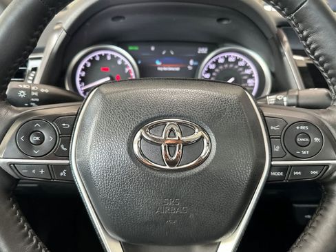 Used 2022 Toyota Camry XLE w/ Navigation Upgrade Package AWD/4WD image 25