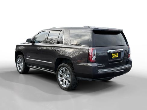 Used 2017 GMC Yukon Denali w/ Open Road Package image 3