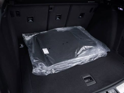Certified 2026 Porsche Macan S AWD/4WD image 35