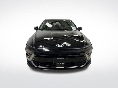 Used 2025 Hyundai Sonata Limited image 12