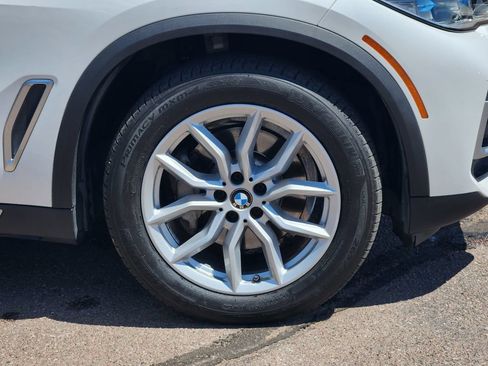 Used 2022 BMW X5 xDrive40i w/ Executive Package AWD/4WD image 30