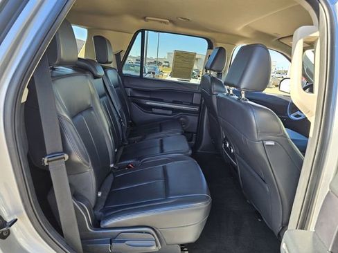 Certified 2024 Ford Expedition XLT image 29
