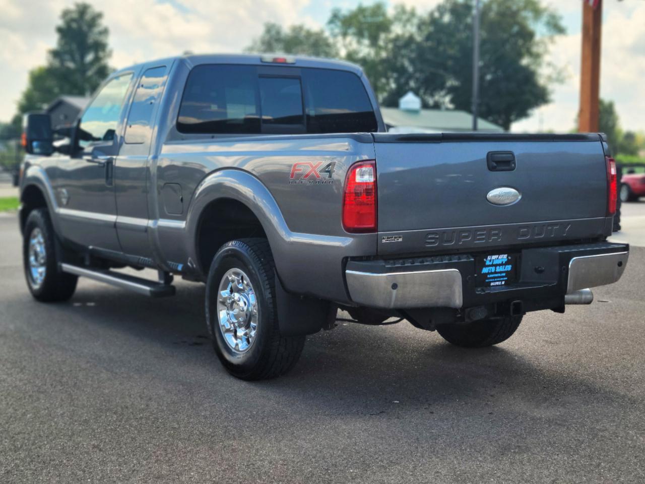 Used 2012 Ford F250 XLT w/ XLT Premium Pkg AWD/4WD image 6