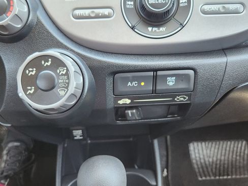Used 2012 Honda Fit image 21