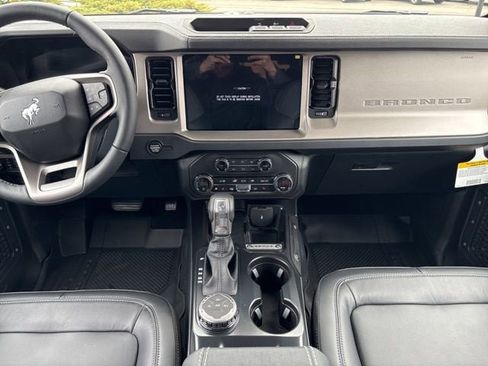New 2026 Ford Bronco Outer Banks AWD/4WD image 21