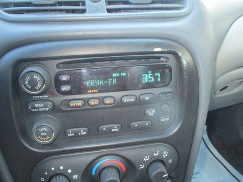 Used 2002 Oldsmobile Alero GL FWD image 30