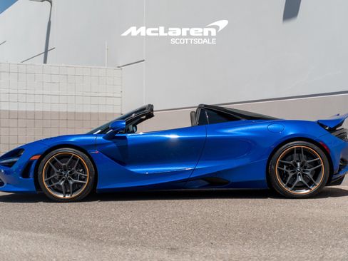 Used 2024 McLaren 750S Spider RWD image 4