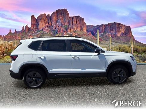 Used 2025 Volkswagen Taos S FWD image 8