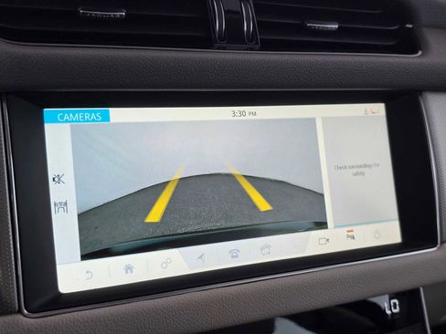 Used 2019 Jaguar XF Prestige image 57