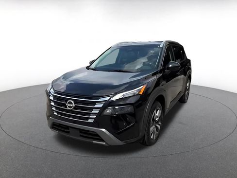 Used 2026 Nissan Rogue SL FWD image 6