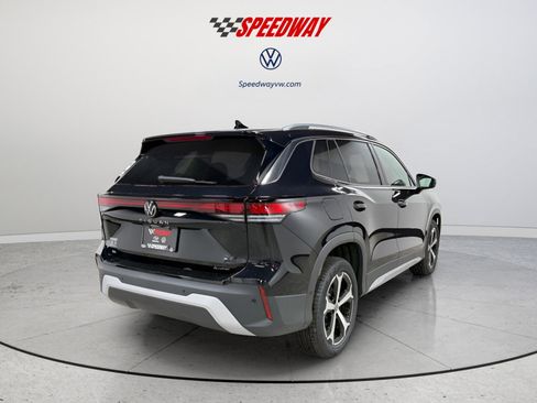 New 2026 Volkswagen Tiguan SE AWD/4WD image 7