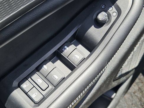Used 2023 Jeep Grand Cherokee Laredo X AWD/4WD image 26