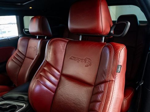 Used 2019 Dodge Challenger SRT Hellcat Redeye image 38