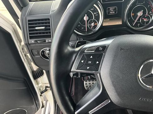 Used 2015 Mercedes-Benz G 63 AMG 4MATIC image 31