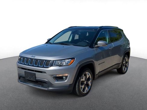 Certified 2018 Jeep Compass Limited w/ Navigation Group AWD/4WD image 4