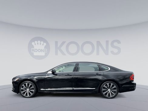Used 2025 Volvo S90 B6 Plus image 2