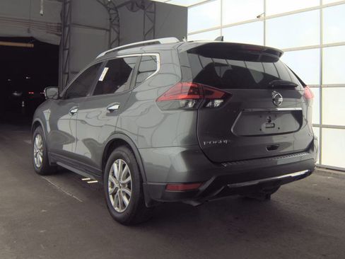 Used 2018 Nissan Rogue SV w/ Sun & Sound Touring Package image 7