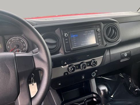 Used 2016 Toyota Tacoma SR RWD image 6