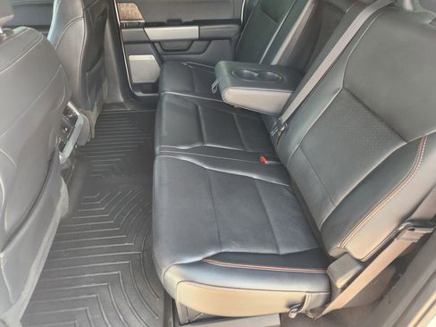 Used 2024 Ford F350 Lariat w/ Lariat Ultimate Package AWD/4WD image 29
